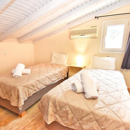 Mike'S Apartments Άγιος Γόρδιος Εξωτερικό φωτογραφία