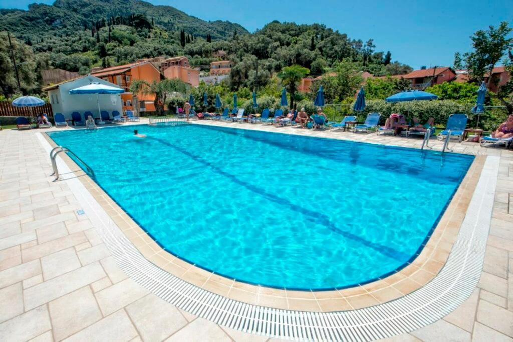 Mike'S Apartments Άγιος Γόρδιος Εξωτερικό φωτογραφία