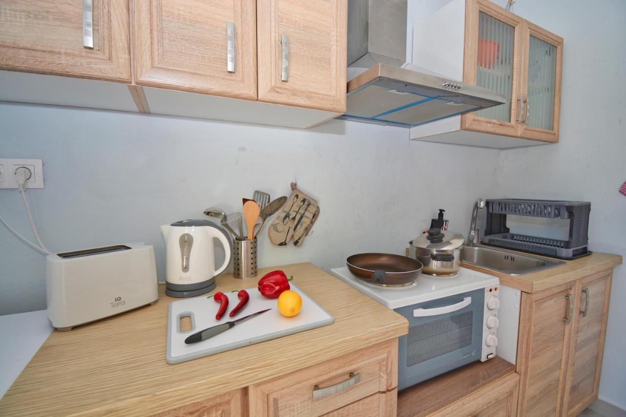 Mike'S Apartments Άγιος Γόρδιος Εξωτερικό φωτογραφία